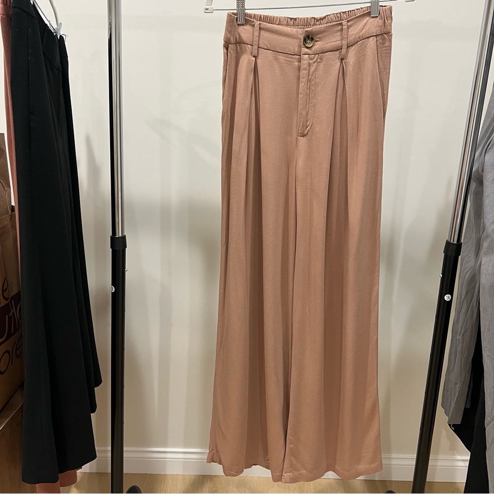 Wide Leg High-Waist Trousers in Dusty Rose